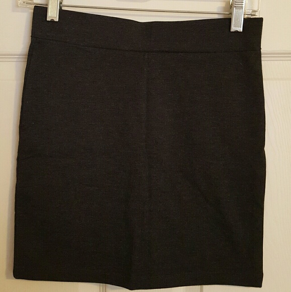 Forever 21 Dresses & Skirts - Black Forever 21 Bodicon Mini Skirt